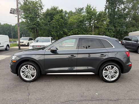 Used 2019 Audi Q5 Prestige w/ Prestige Package AWD/4WD image 4