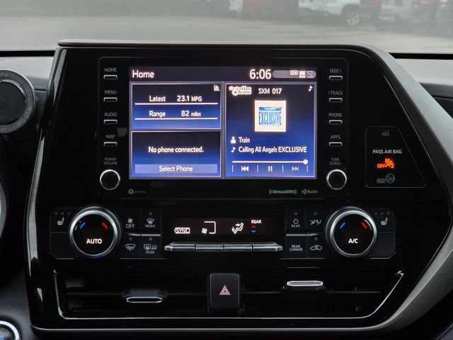 Used 2022 Toyota Highlander XLE AWD/4WD image 22