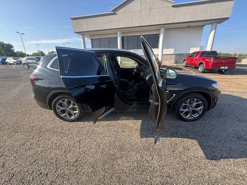 Used 2024 BMW X3 xDrive30i AWD/4WD image 9