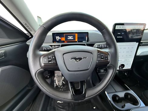 Used 2021 Ford Mustang Mach-E Select w/ Comfort/Technology Package AWD/4WD image 12