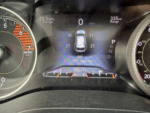 Used 2019 Jeep Cherokee Limited w/ Technology Group image 12