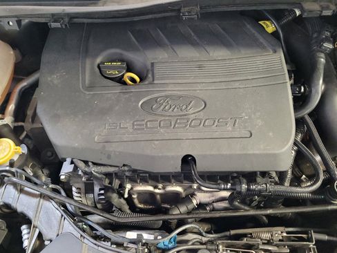 Used 2018 Ford Escape SE w/ SE Sync 3 Package FWD image 30