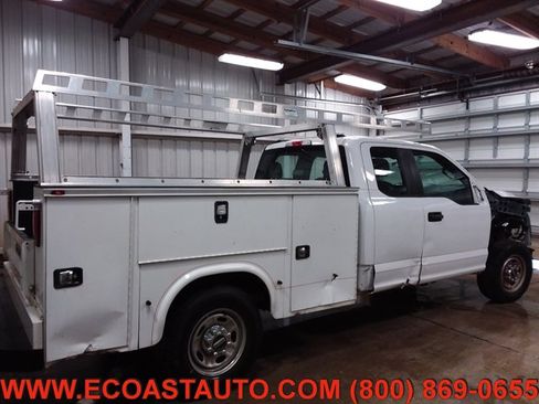 Used 2020 Ford F250 XL w/ Power Equipment Group image 2