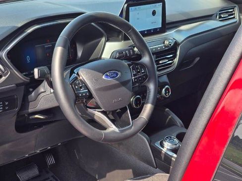 Certified 2023 Ford Escape Active AWD/4WD image 23