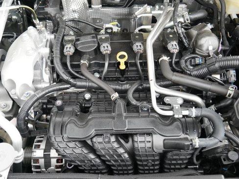 Used 2025 Mitsubishi Outlander AWD image 10
