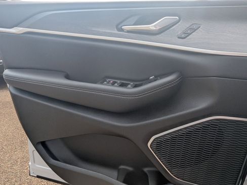 New 2026 Jeep Grand Cherokee Limited RWD image 15