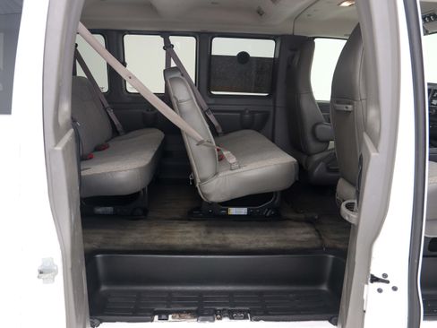 Used 2019 Chevrolet Express 3500 LT w/ LT Preferred Equipment Group RWD image 13