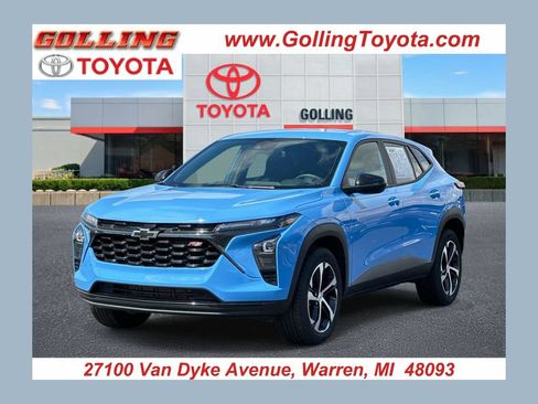 Used 2024 Chevrolet Trax RS w/ Driver Confidence Package FWD image 1