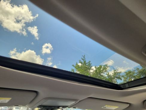 Used 2021 Honda Pilot Elite image 23