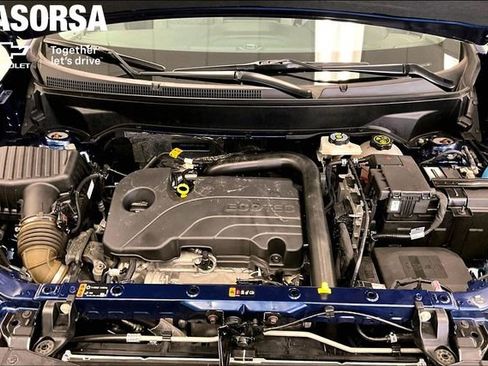 Certified 2023 Chevrolet Equinox LS AWD/4WD image 10