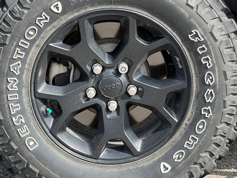 Used 2021 Jeep Wrangler Unlimited Sport AWD/4WD image 6