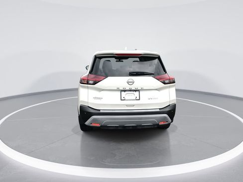 Used 2023 Nissan Rogue SV image 7