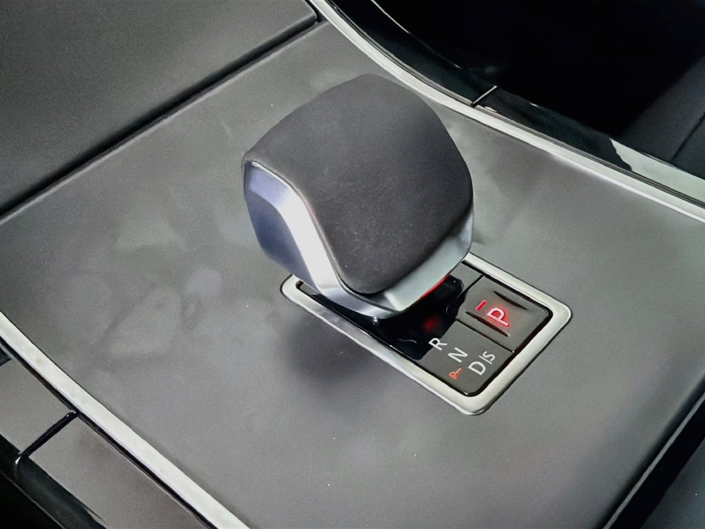 New 2026 Land Rover Range Rover Evoque S AWD/4WD image 17