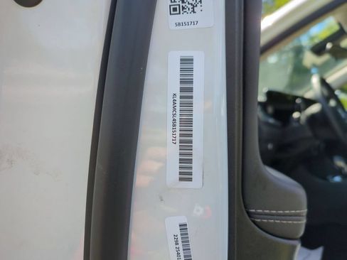 Used 2025 Buick Encore GX Preferred AWD/4WD image 32