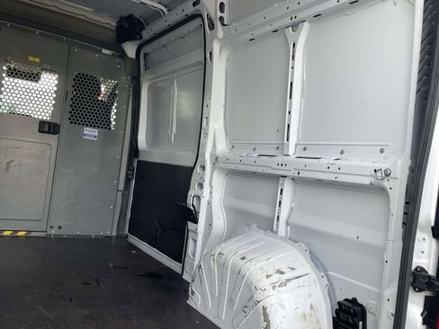 Used 2023 RAM ProMaster 2500 w/ Convenience Group image 13