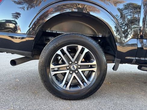 Certified 2022 Ford F150 XL w/ STX Appearance Package image 41