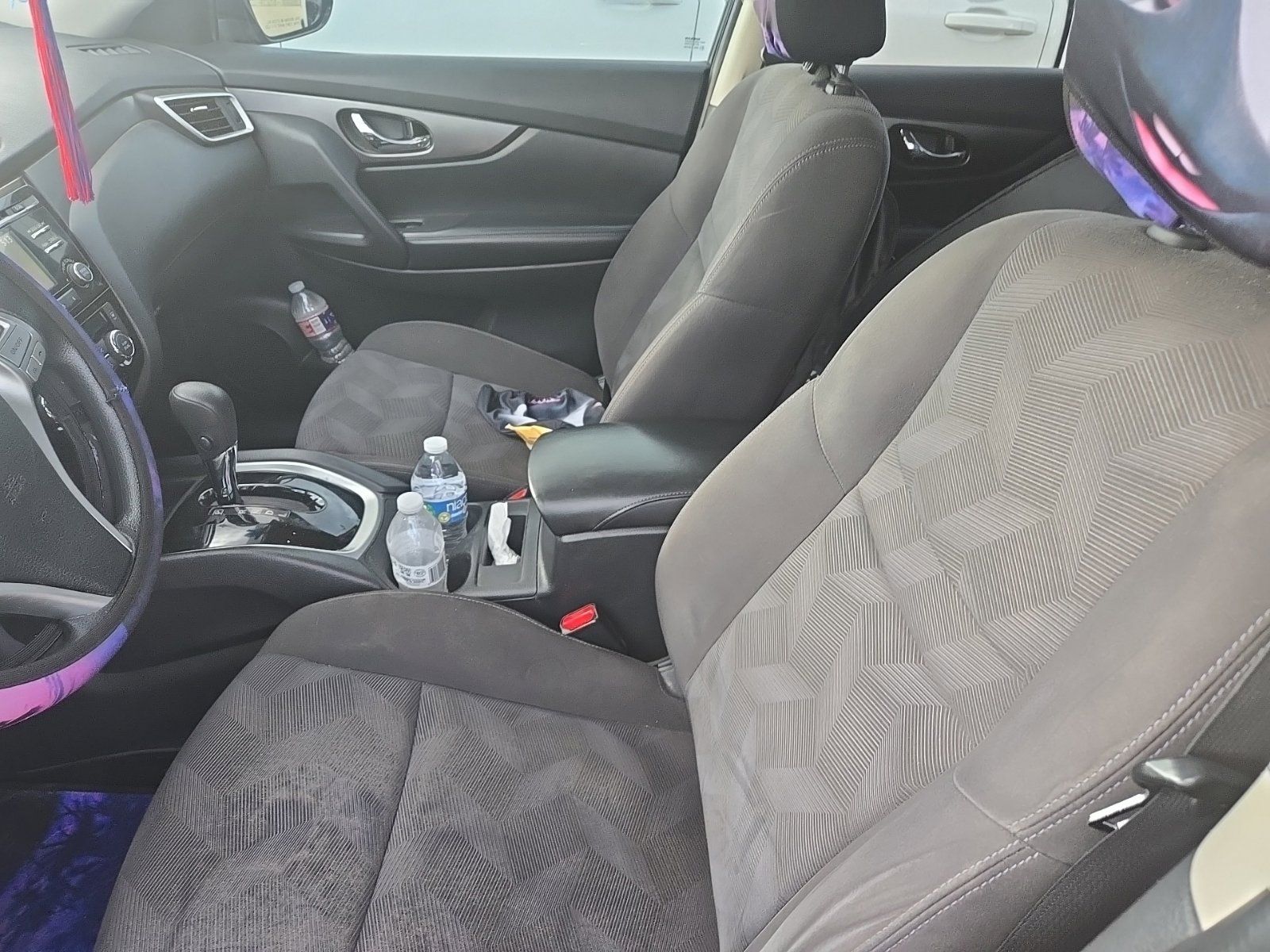 Used 2016 Nissan Rogue SV FWD image 9