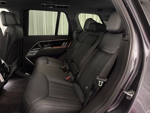 Used 2025 Land Rover Range Rover SE AWD/4WD image 27