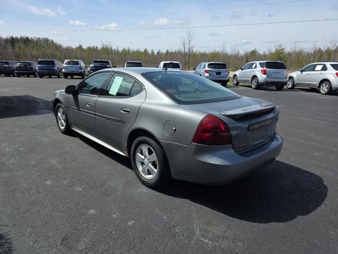 Used 2008 Pontiac Grand Prix w/ Preferred Package FWD image 8