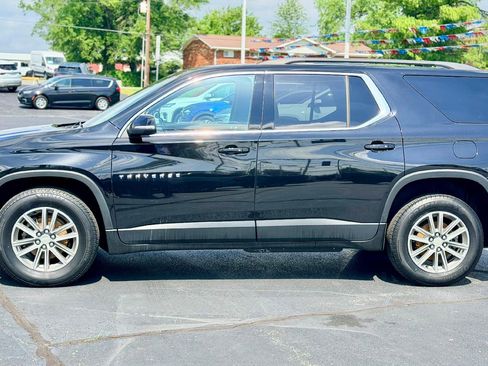 Used 2023 Chevrolet Traverse LT FWD image 8