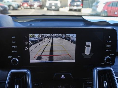 Certified 2022 Kia Sorento EX image 26