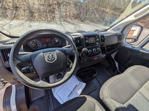 Used 2019 RAM ProMaster 3500 w/ Premium Appearance Group FWD image 25