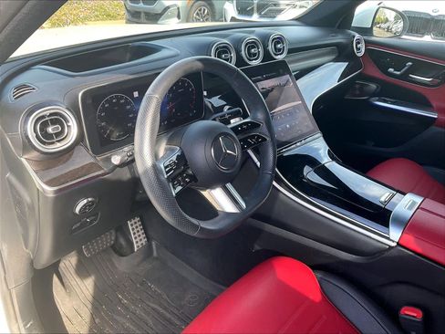 Used 2023 Mercedes-Benz GLC 300 4MATIC image 15