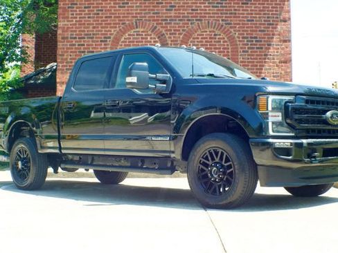 Used 2022 Ford F250 Lariat w/ Lariat Ultimate Package AWD/4WD image 2