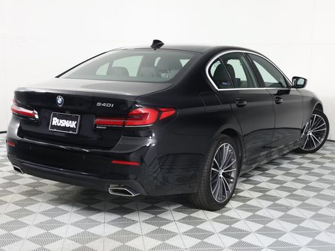 Used 2023 BMW 540i w/ Premium Package RWD image 4