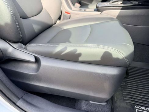 New 2026 Toyota Corolla Cross XLE image 12