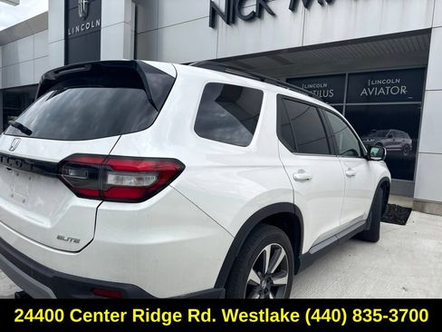 Used 2024 Honda Pilot Elite image 12