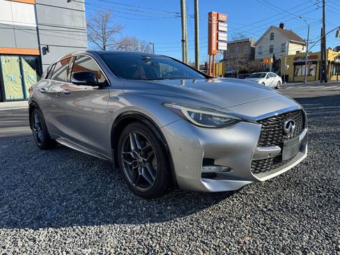 Used 2017 INFINITI QX30 Sport w/ Sport Leather Package image 3
