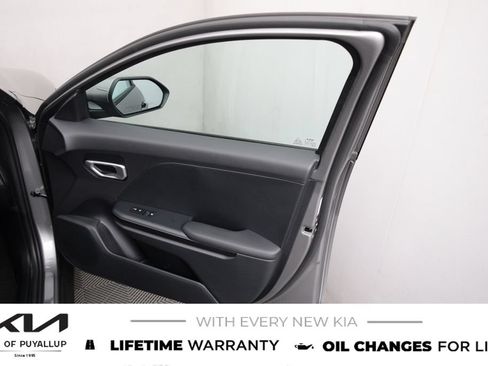New 2026 Kia K4 FWD image 15