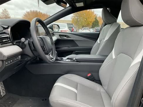 Certified 2025 Toyota Camry SE image 13