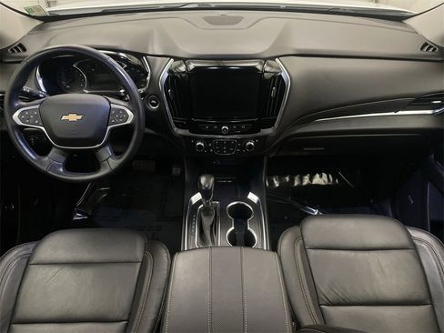 Used 2021 Chevrolet Traverse Premier image 14