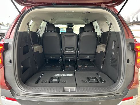 New 2026 Kia Carnival FWD image 13