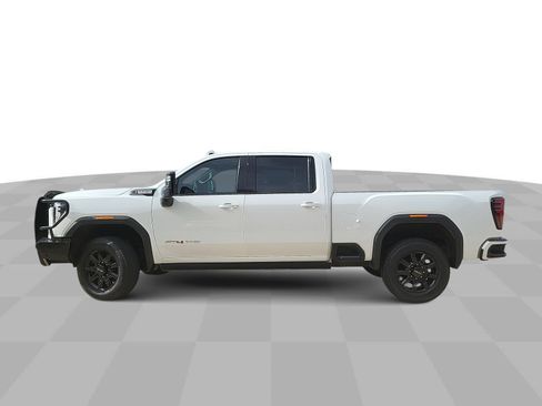 Used 2024 GMC Sierra 2500 AT4 w/ AT4 Premium Plus Package AWD/4WD image 5