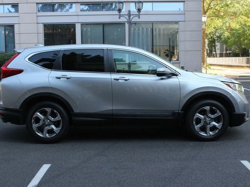 Used 2017 Honda CR-V EX-L image 6