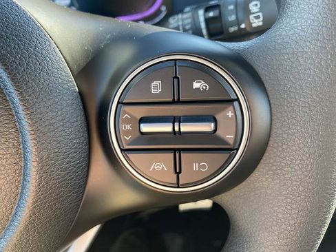 New 2025 Kia Soul LX w/ LX Technology Package image 24
