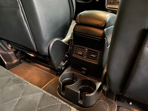 Used 2017 Mercedes-Benz G 550 Squared image 36