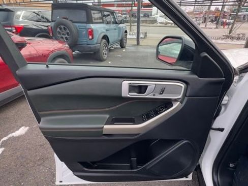 Used 2022 Ford Explorer Timberline w/ Timberline Technology Package image 9