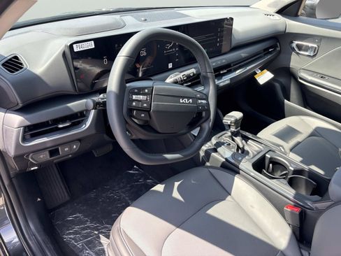 New 2026 Kia K4 EX FWD image 18