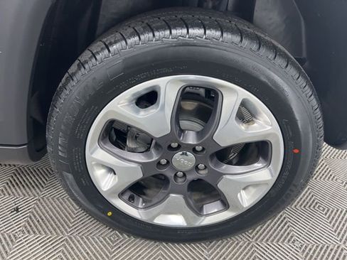 Used 2020 Jeep Compass Limited w/ Premium Lighting Group AWD/4WD image 10