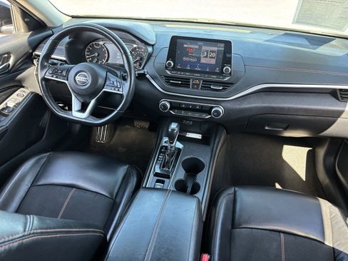 Certified 2022 Nissan Altima 2.5 SR AWD/4WD image 15