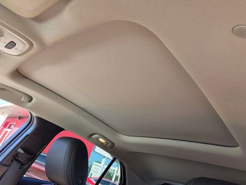 Used 2021 Buick Encore GX Essence w/ Experience Buick Package image 18