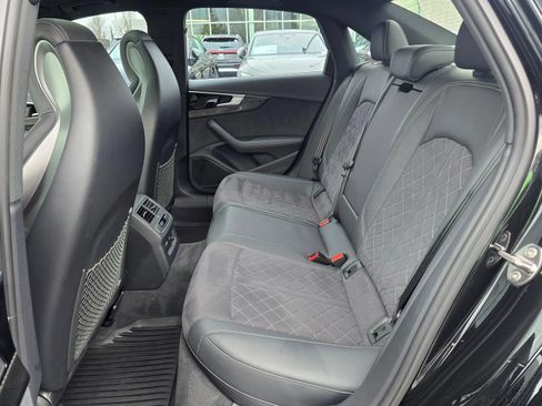 Used 2023 Audi S4 Premium Plus w/ Premium Plus Package AWD/4WD image 19