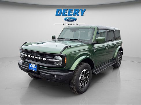 Certified 2025 Ford Bronco Outer Banks AWD/4WD image 11