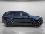 Used 2022 Kia Telluride SX w/ SX Prestige Package image 4