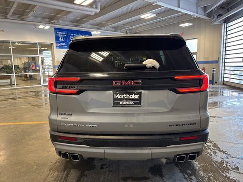 Used 2025 GMC Acadia Elevation image 6