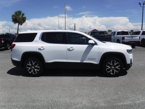 Used 2022 GMC Acadia SLE w/ LPO, Floor Liner Package FWD image 3